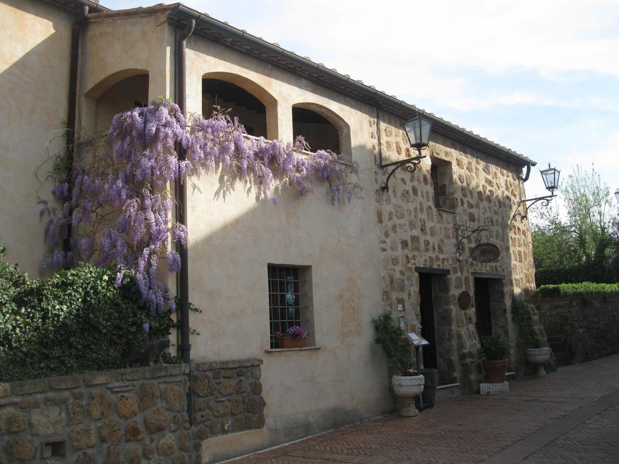Sovana Hotel & Resort Exterior foto